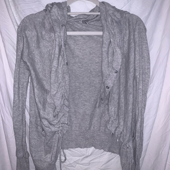 Cardigan. - Picture 1 of 2